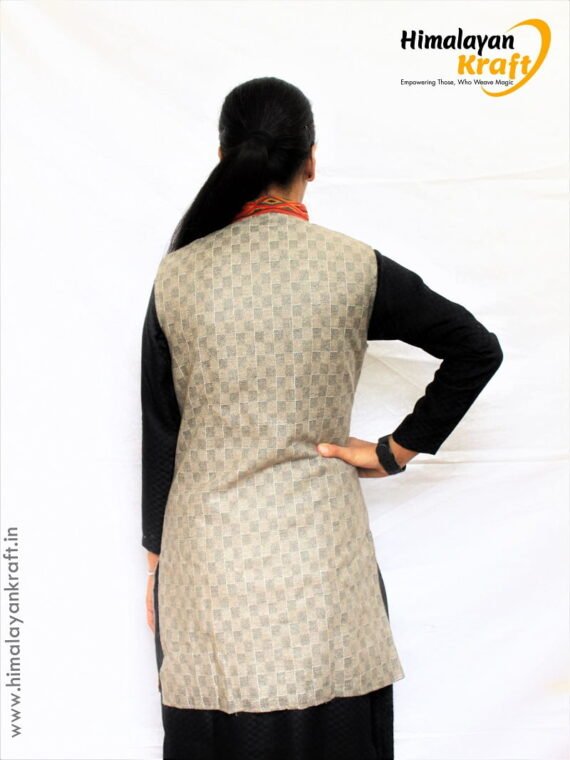 Women Winter Long Jacket with Beautiful Kullu Patti - Checked